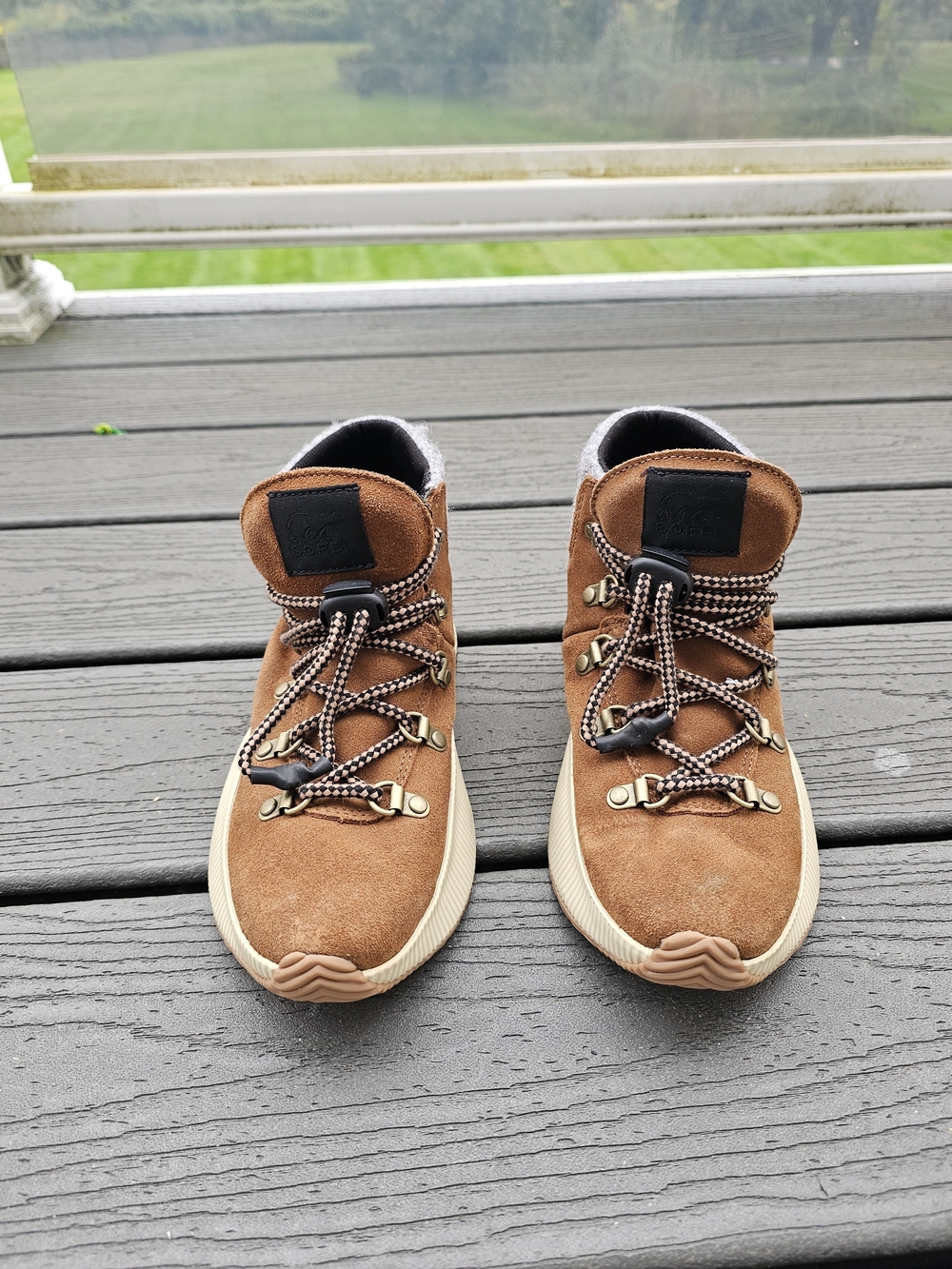 Kids Suede Hiking-Style Sneakers in Brown